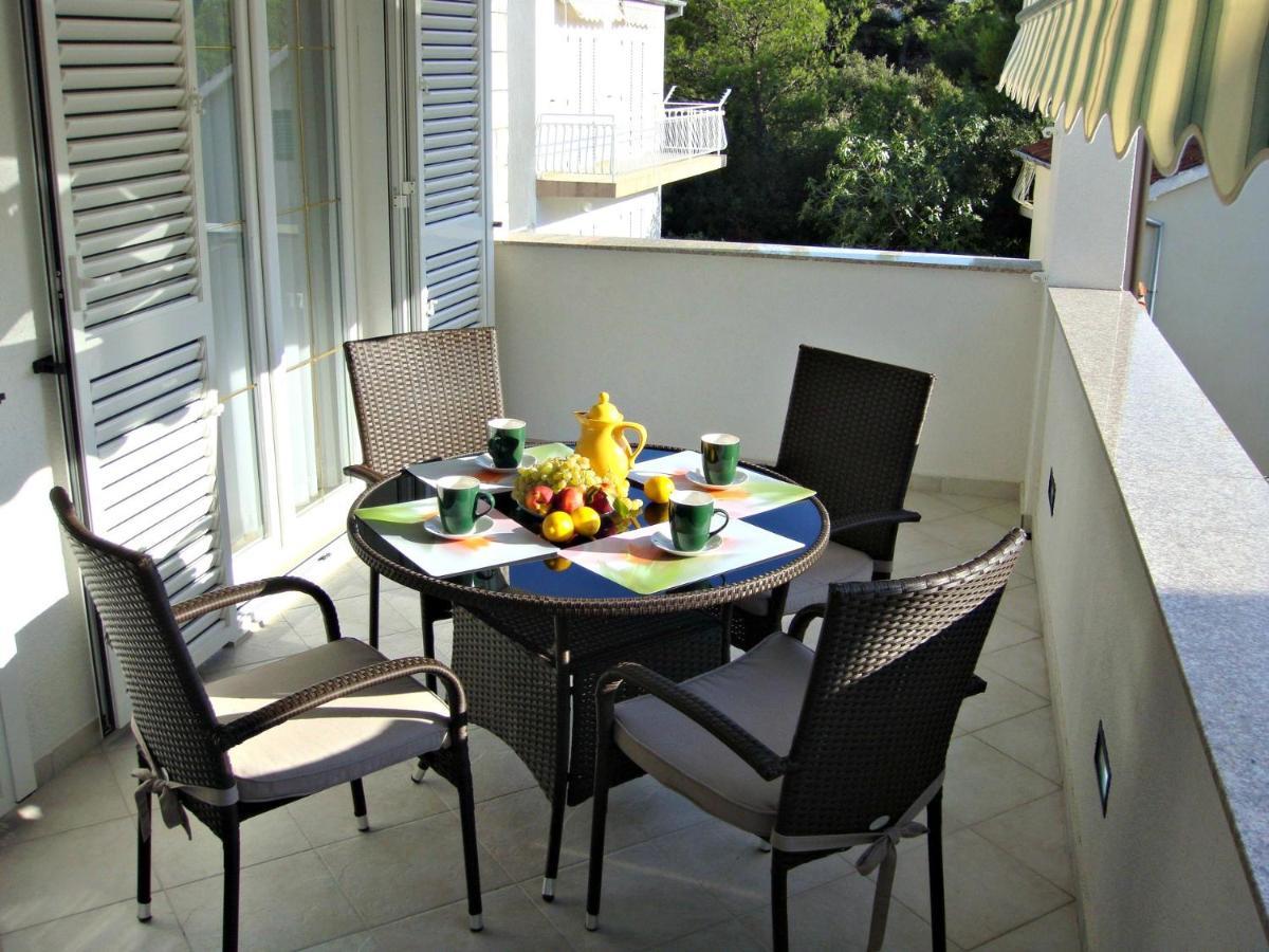 Apartments Katarina Zaboric Exterior photo