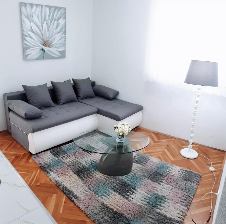 Apartments Katarina Zaboric Exterior photo